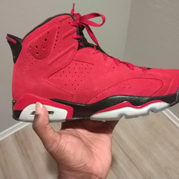 Red Jordan 6 - Picture 4 of 11